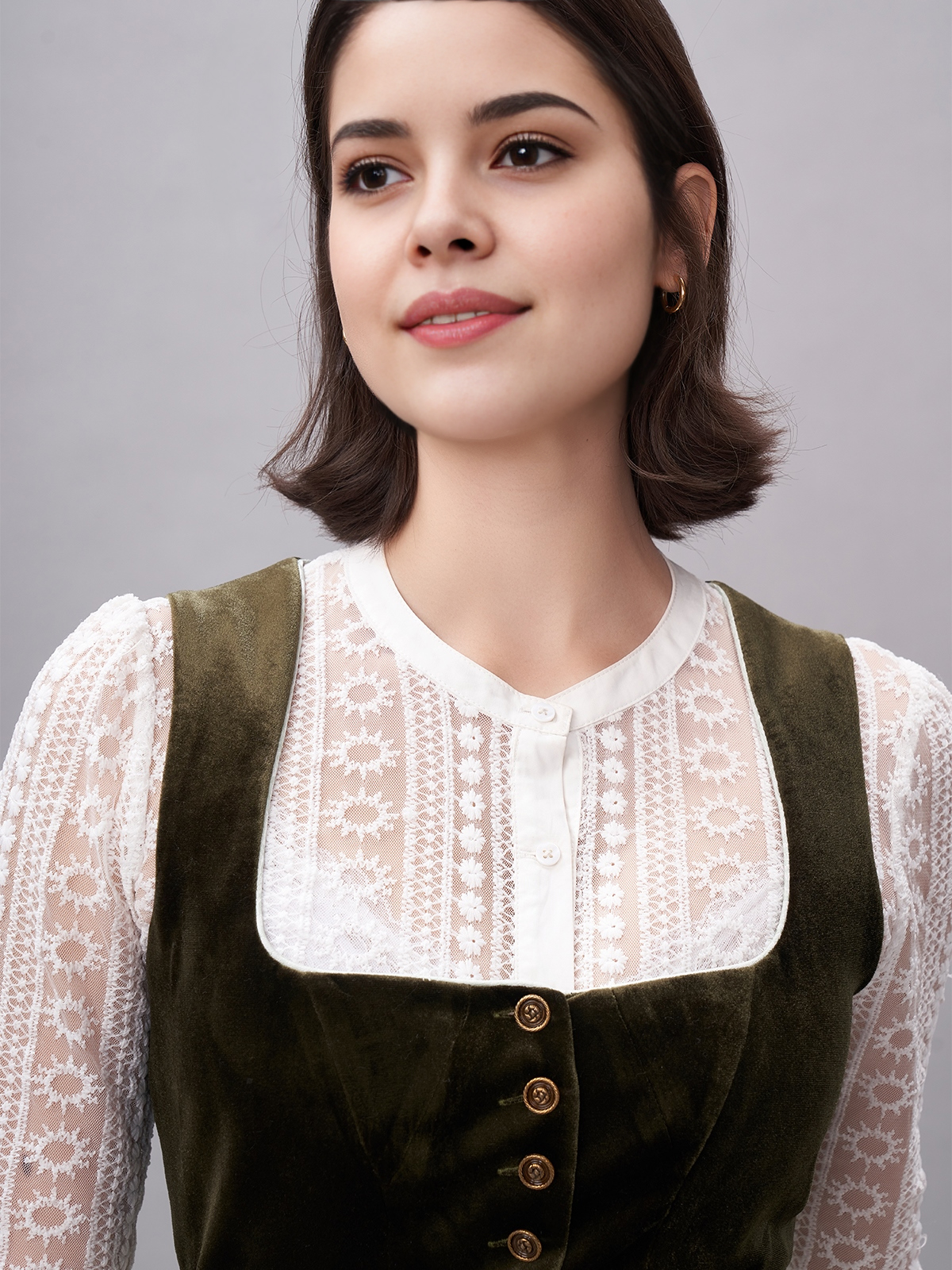 Dirndl 50cm in Grün – stilvoll und modern