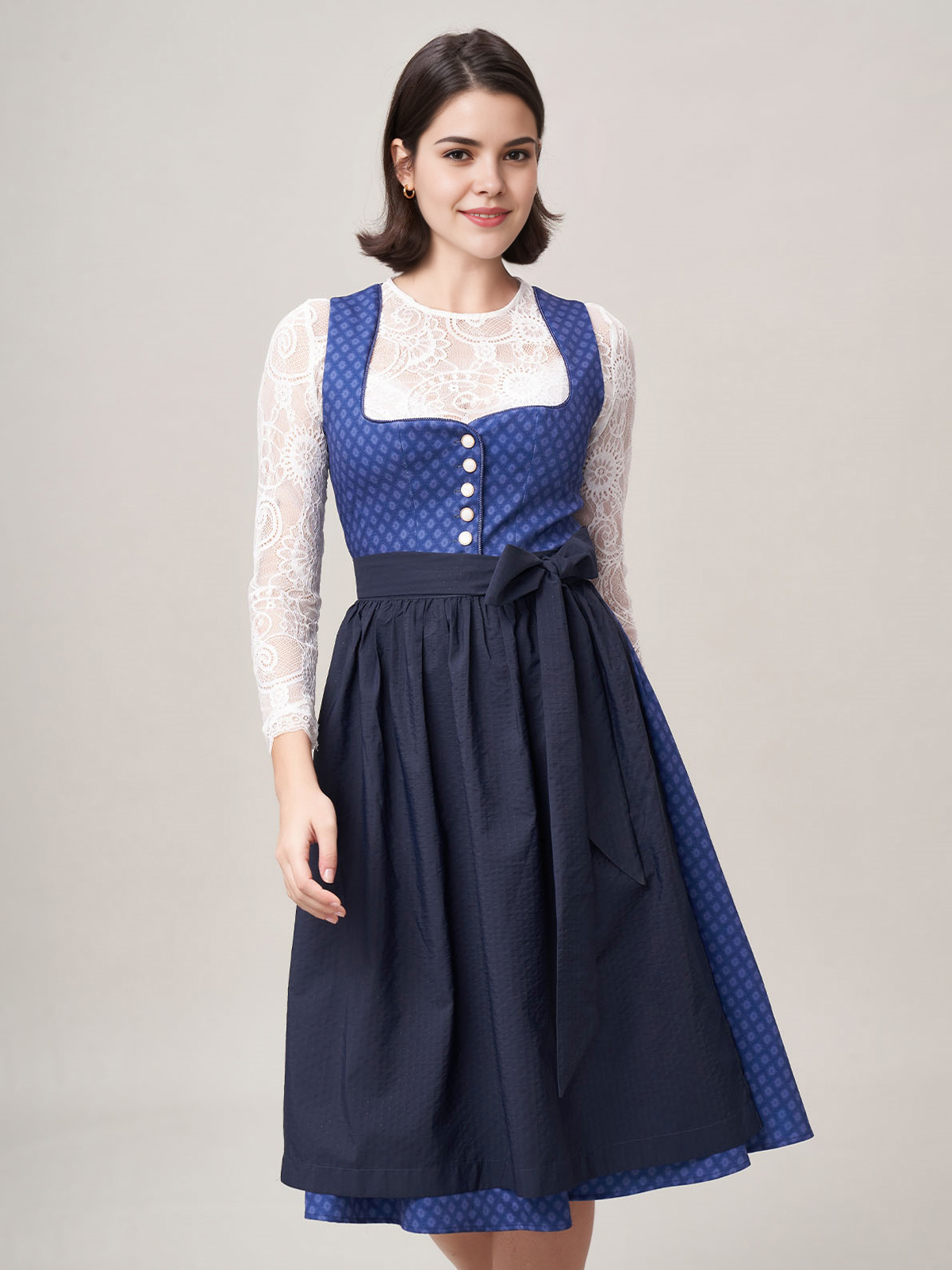 Dirndl mit großer Oberweite in Blau
