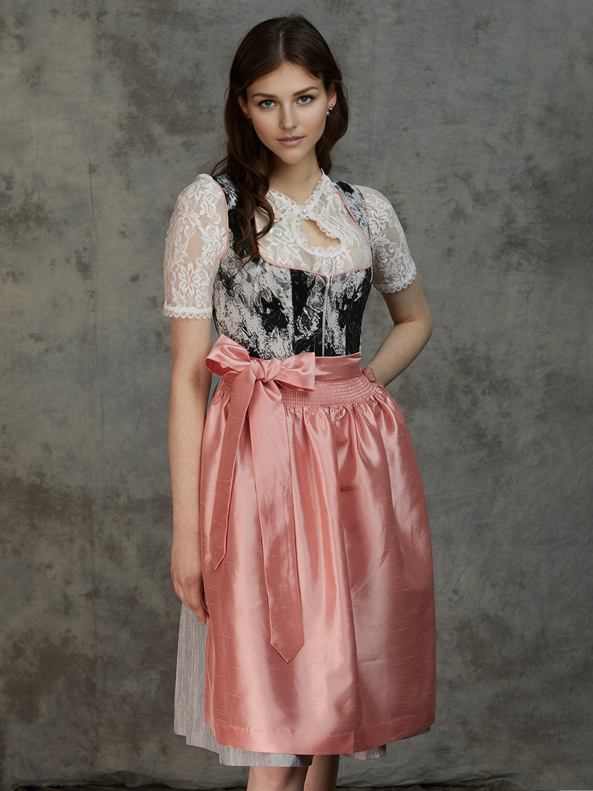 Traditionelles schwarzes Dirndl mit modernen Akzenten
