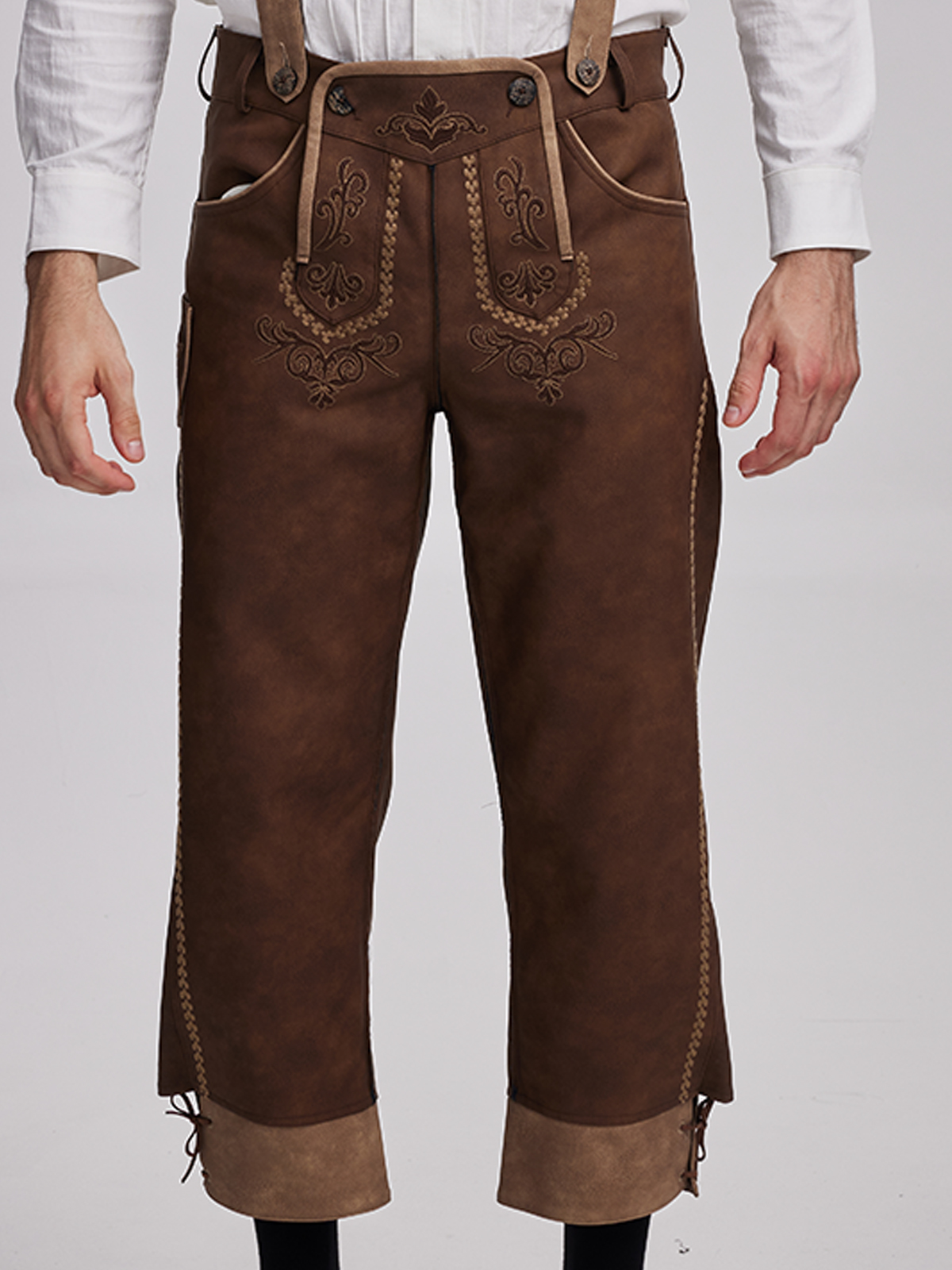 Braunes Lederhosen-Outfit