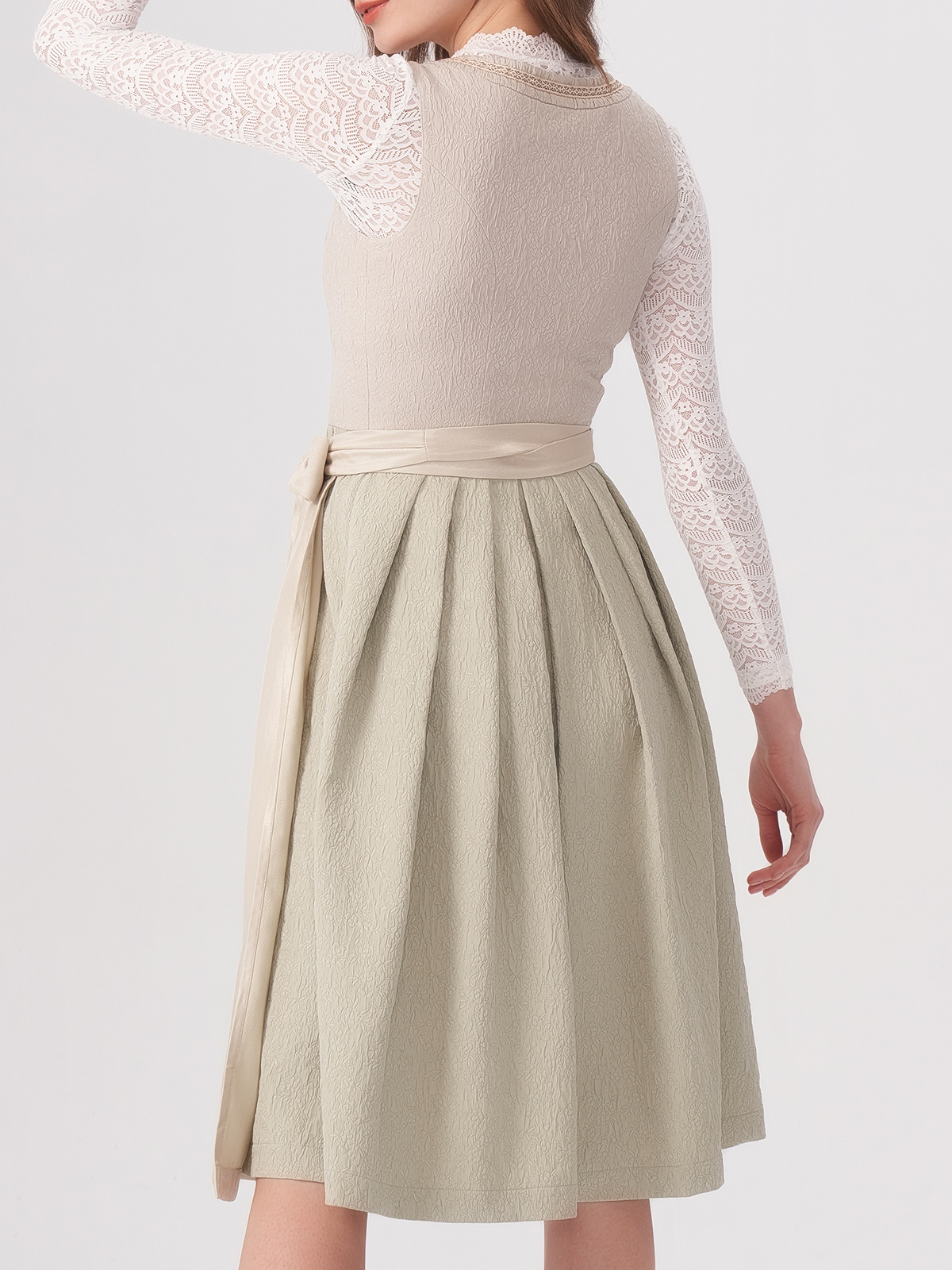 Dirndlbluse halbarm in Beige
