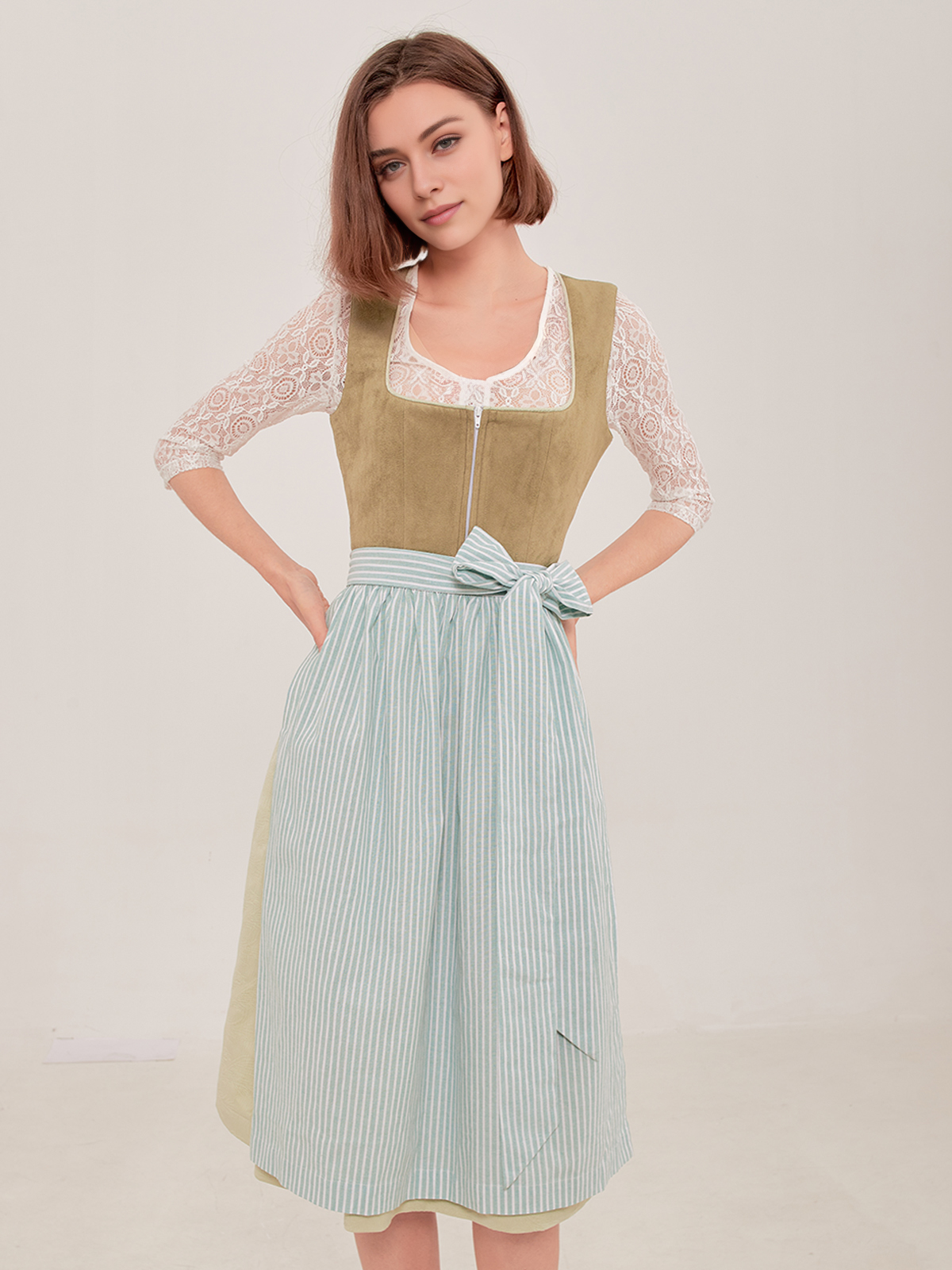 Ehreer Dirndl in Grün – perfekt für traditionelle und moderne Anlässe