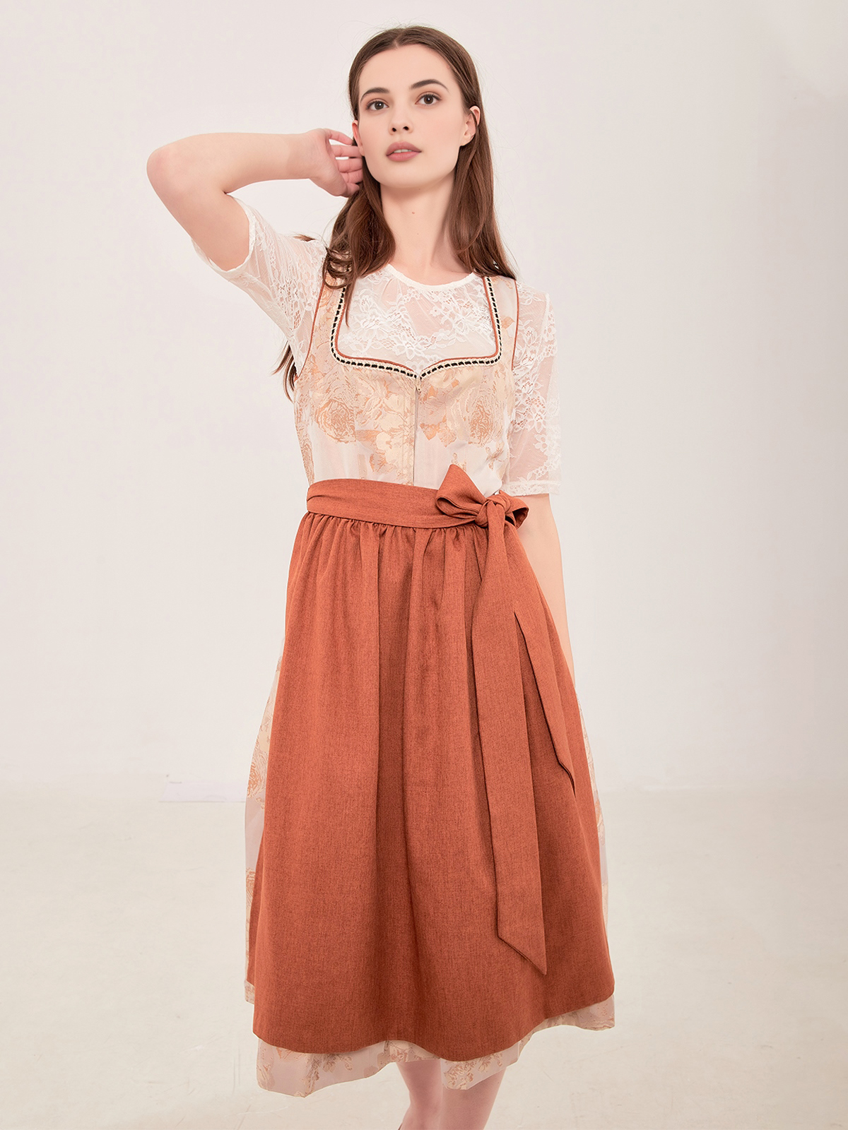 Blaues Dirndl in eleganter Ausführung