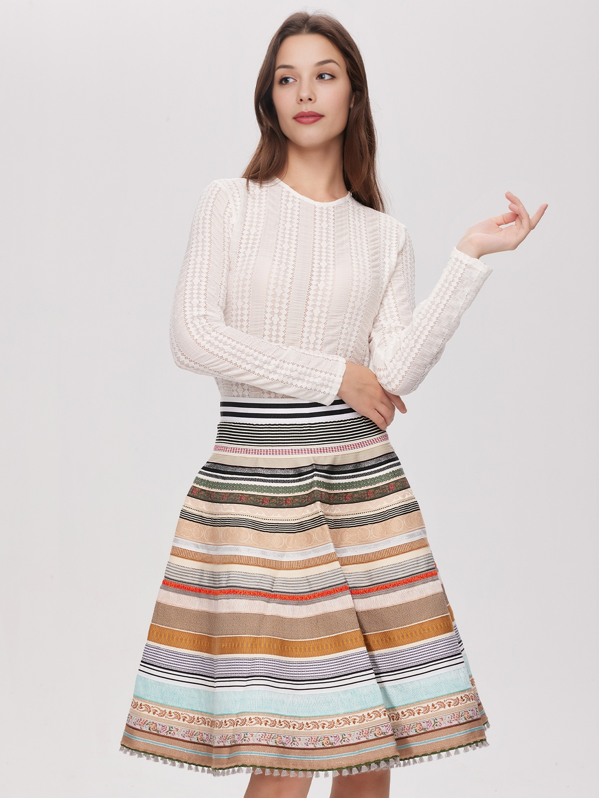 Gelbes Dirndl mit floralem Muster