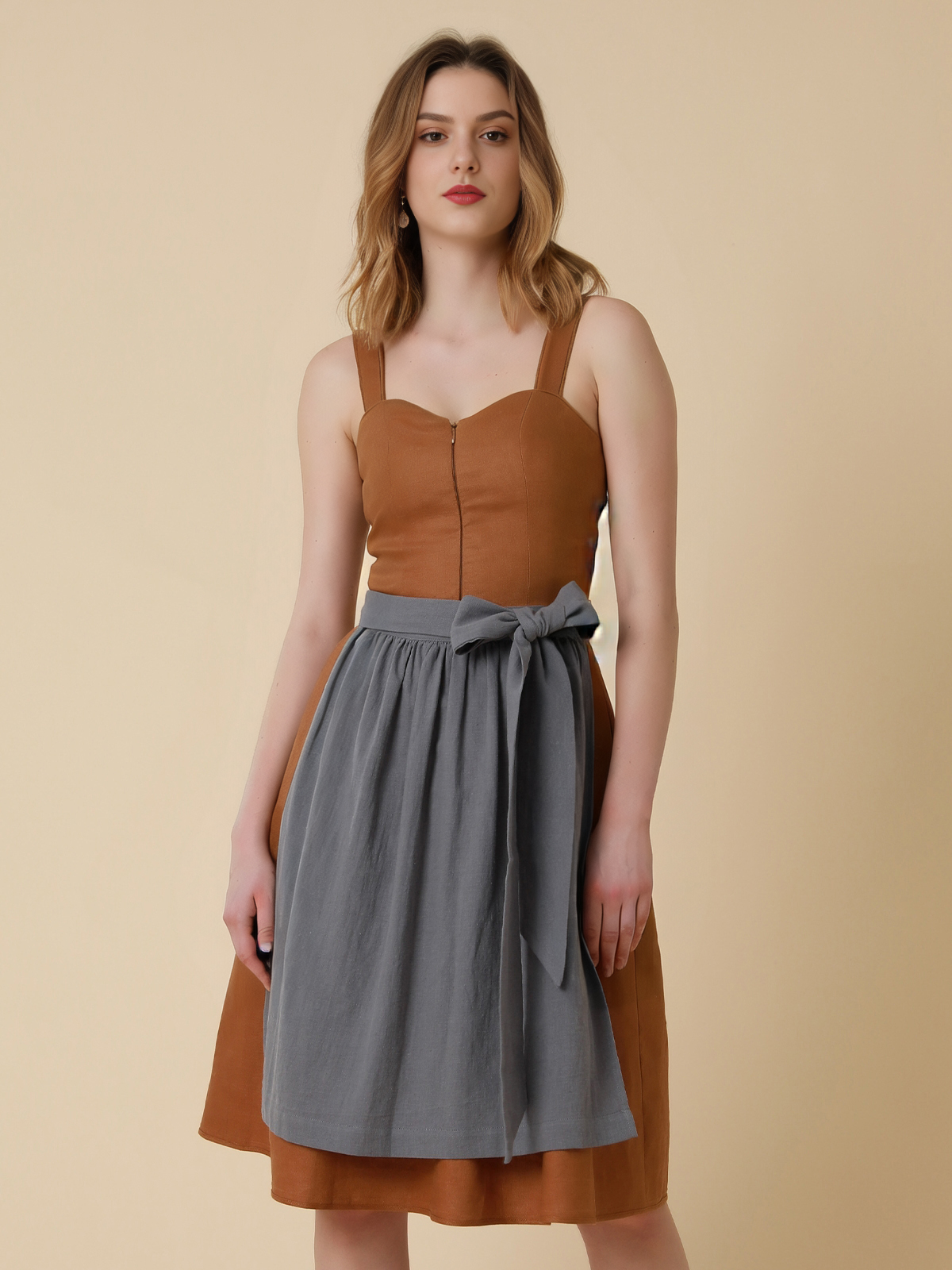 Modernes Dirndl in Gelb – perfekt für den urbanen Look