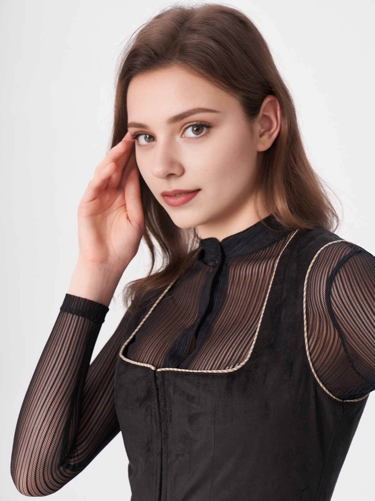 Dirndl Schwarz – Eleganz in Perfektion