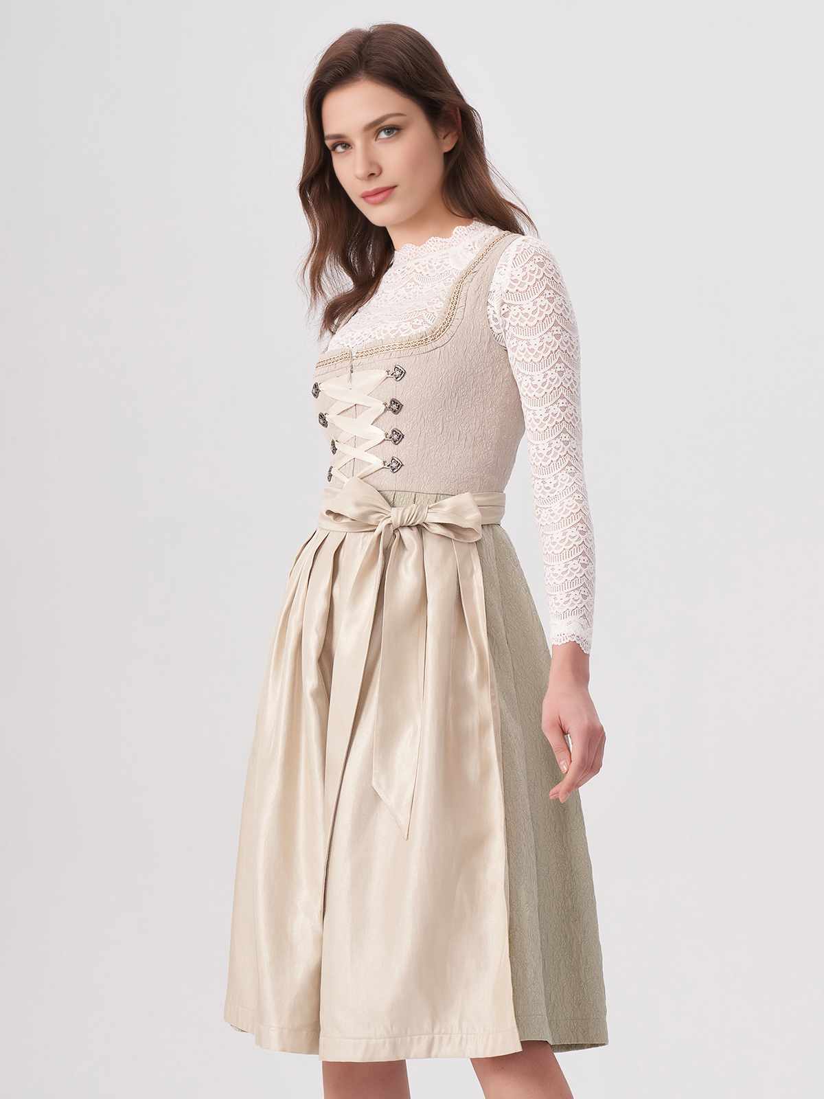 Günstig Dirndl in Beige