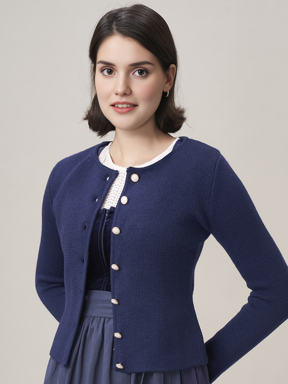 Elegantes Ja Mei Dirndl in Marineblau