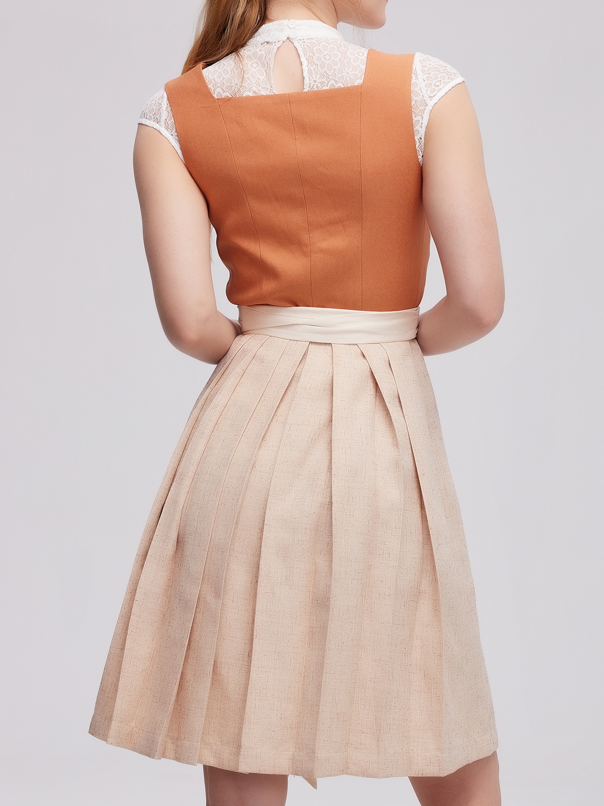 Trachtenjanker Schwarz in eleganter Kombination