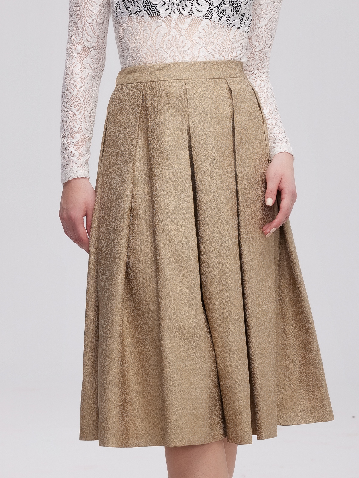 Dirndl in Grün – ein moderner Kontrast zu Creme Beige
