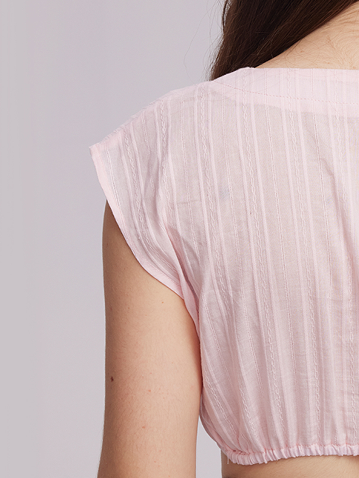 Grünes Samt Dirndl mit rosa Bluse